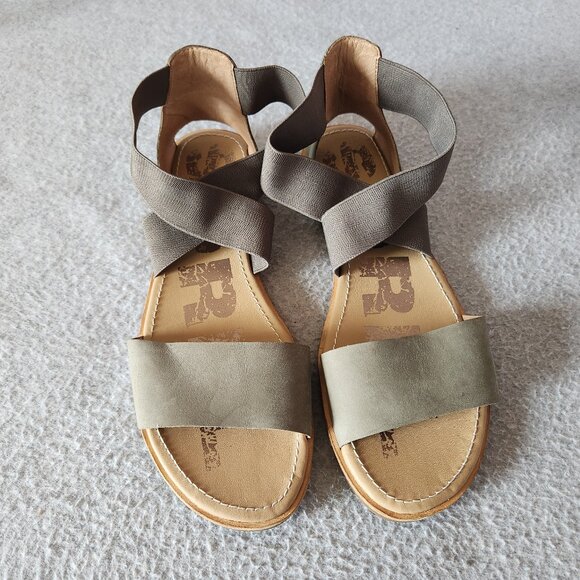 Sorel Ella Leather Gore Stretch Strap Sporty Sandal Comfortable Sage Green - Picture 4 of 14